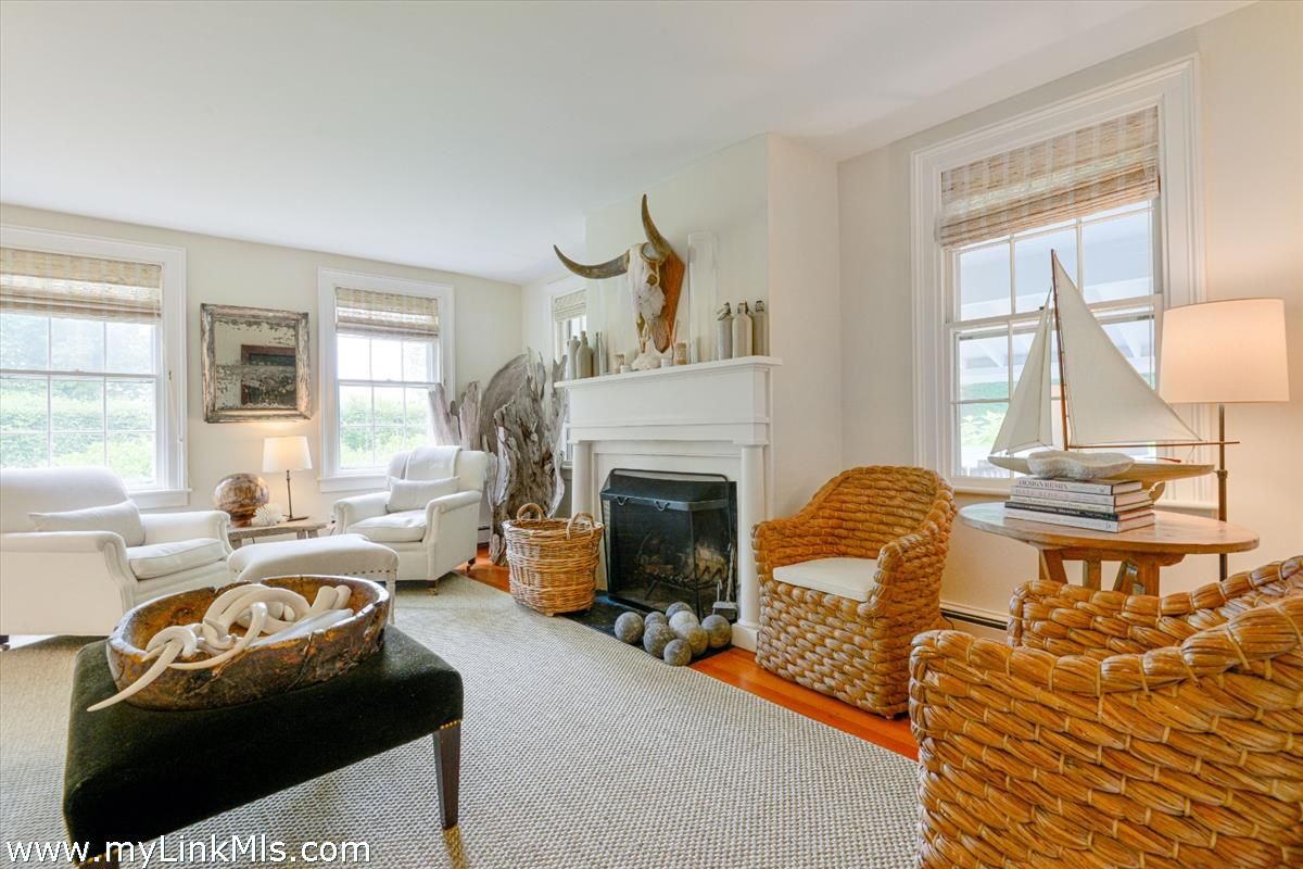 Fireplace, Interior, Living room