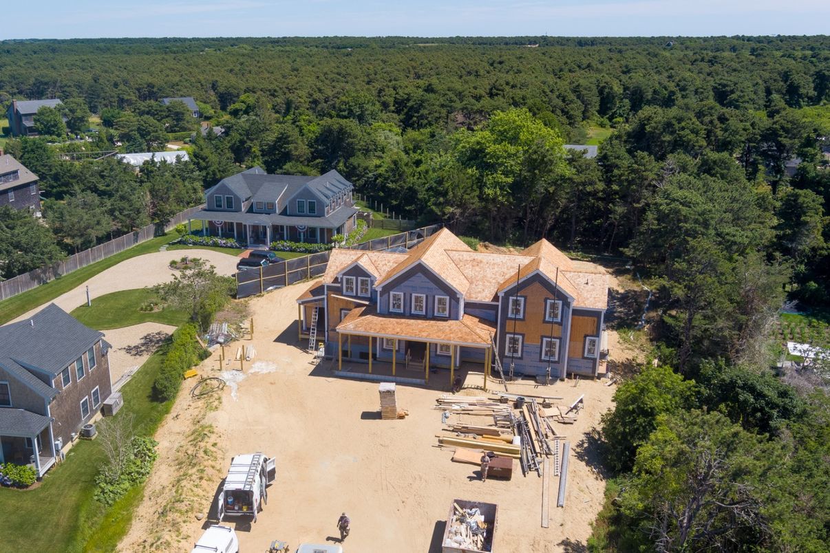 Exterior, Drone