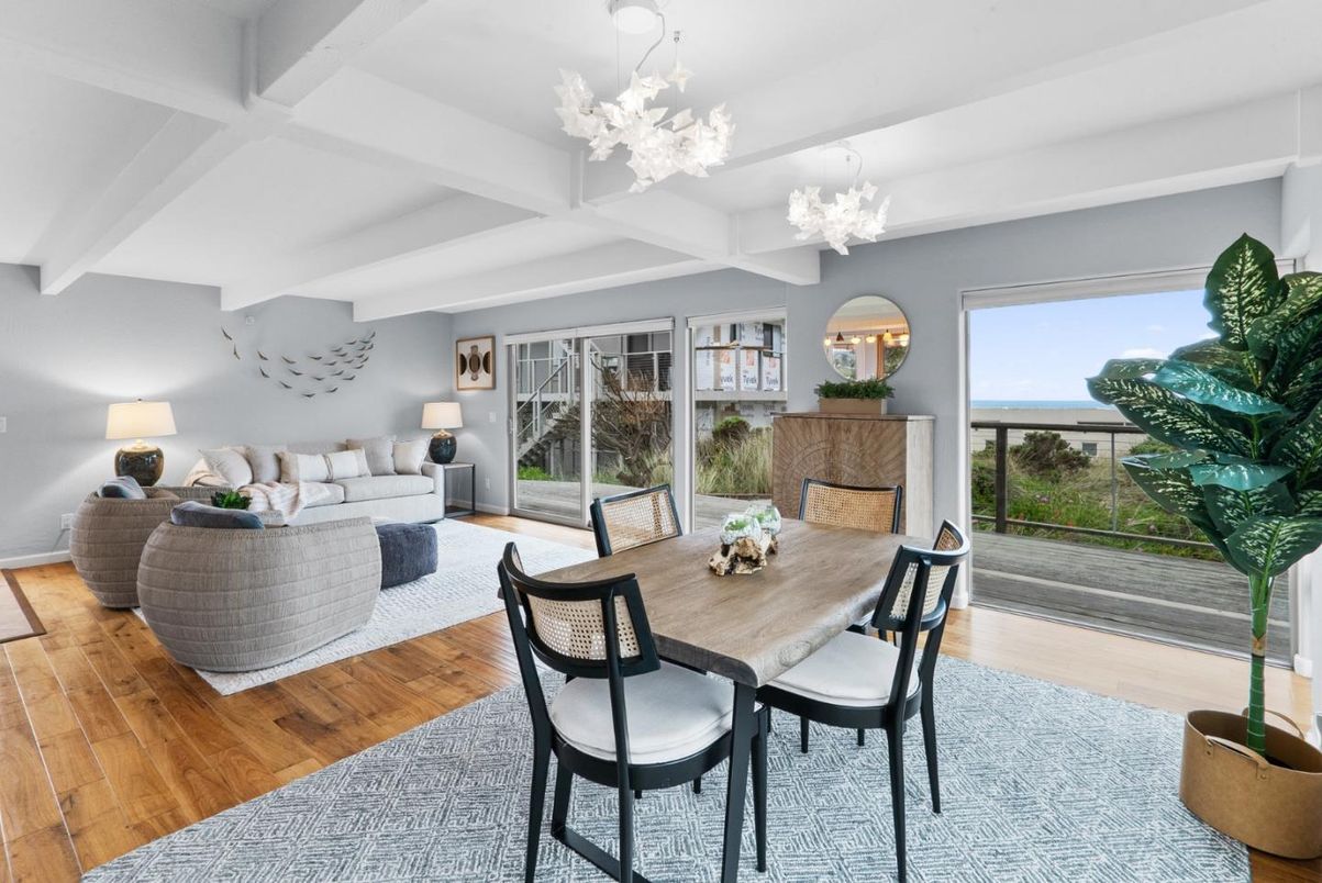 Chandelier, Dining room, Interior, Living room, Wood Texture Flooring