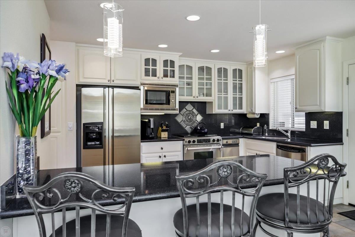 Interior, Kitchen, Pendant Lights, Recessed Lighting, Stainless Steel Appliances