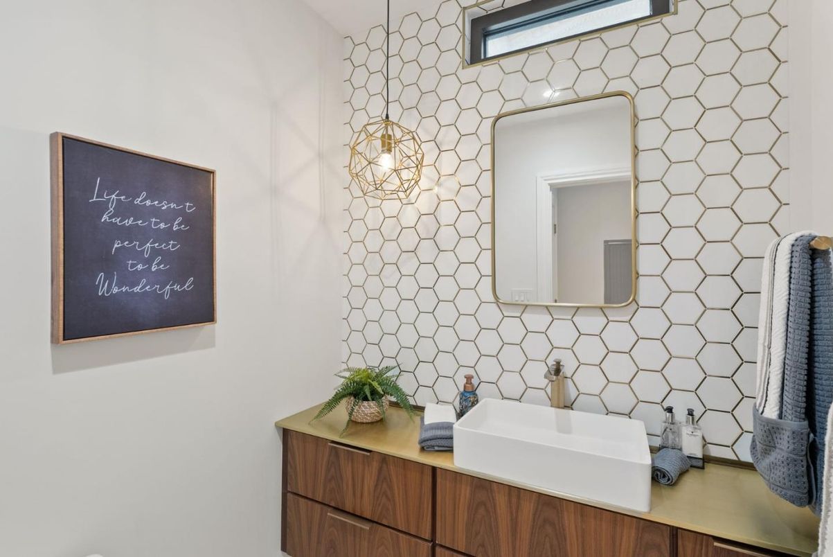 Bathroom, Interior, Pendant Lights
