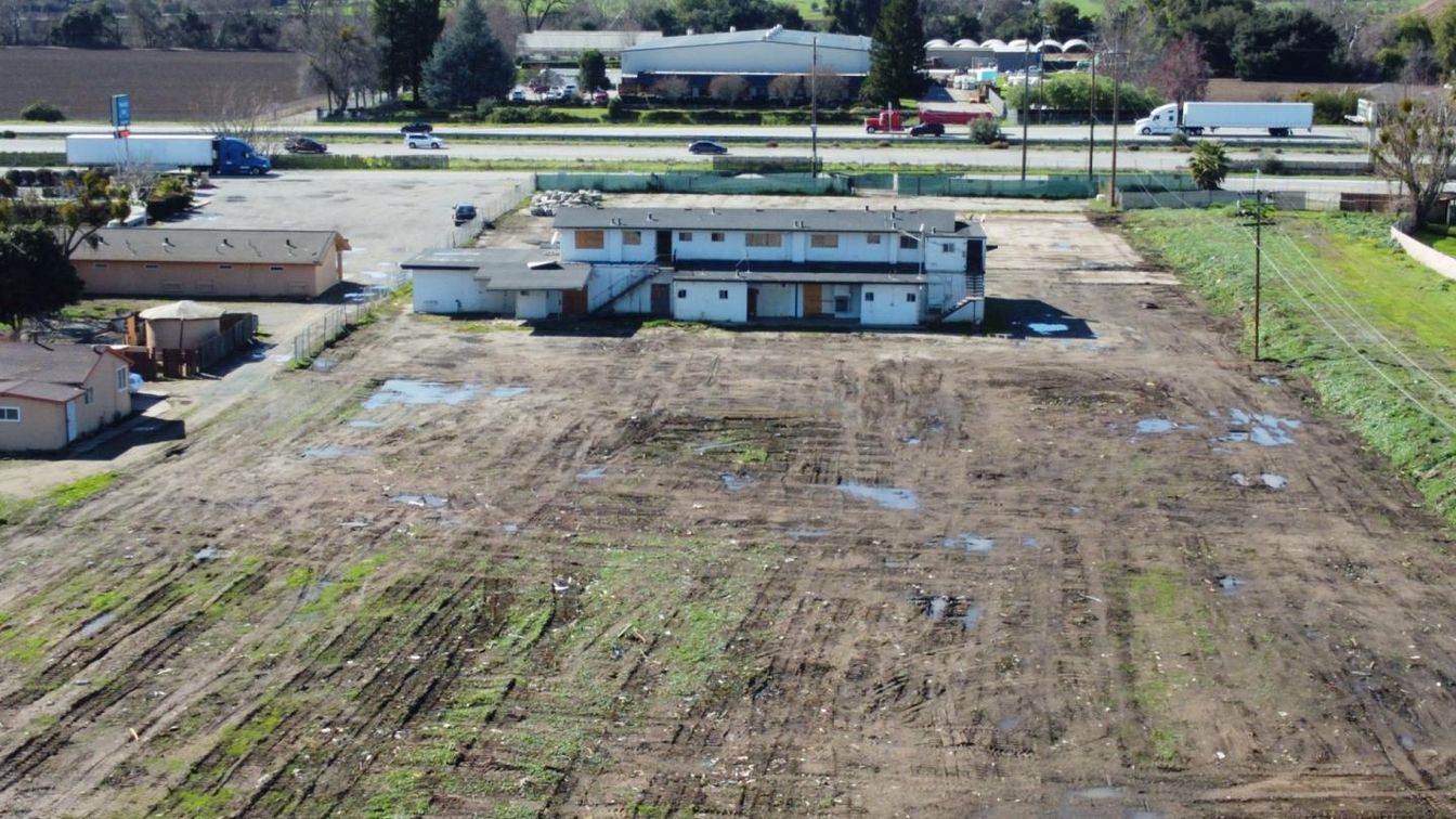 Exterior, Drone