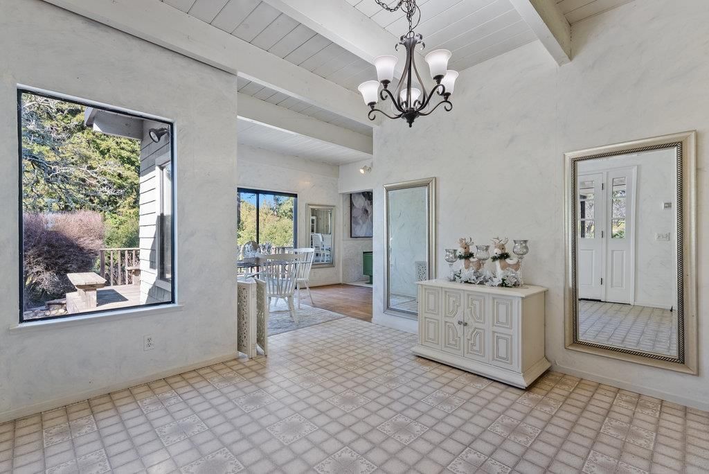 Chandelier, Dining room, Interior