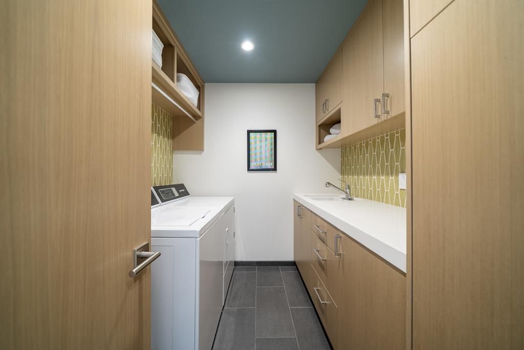 Interior, Recessed Lighting, Washer