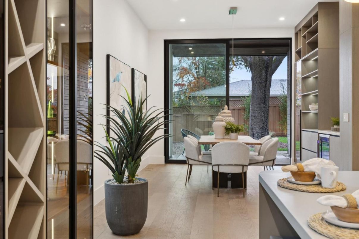 Dining room, Interior, Pendant Lights, Recessed Lighting, Wood Texture Flooring