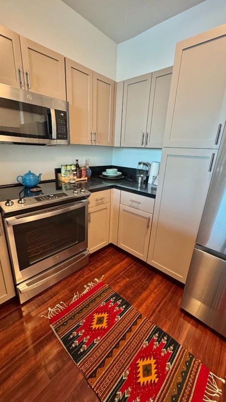 Interior, Kitchen, Stainless Steel Appliances, Wood Texture Flooring