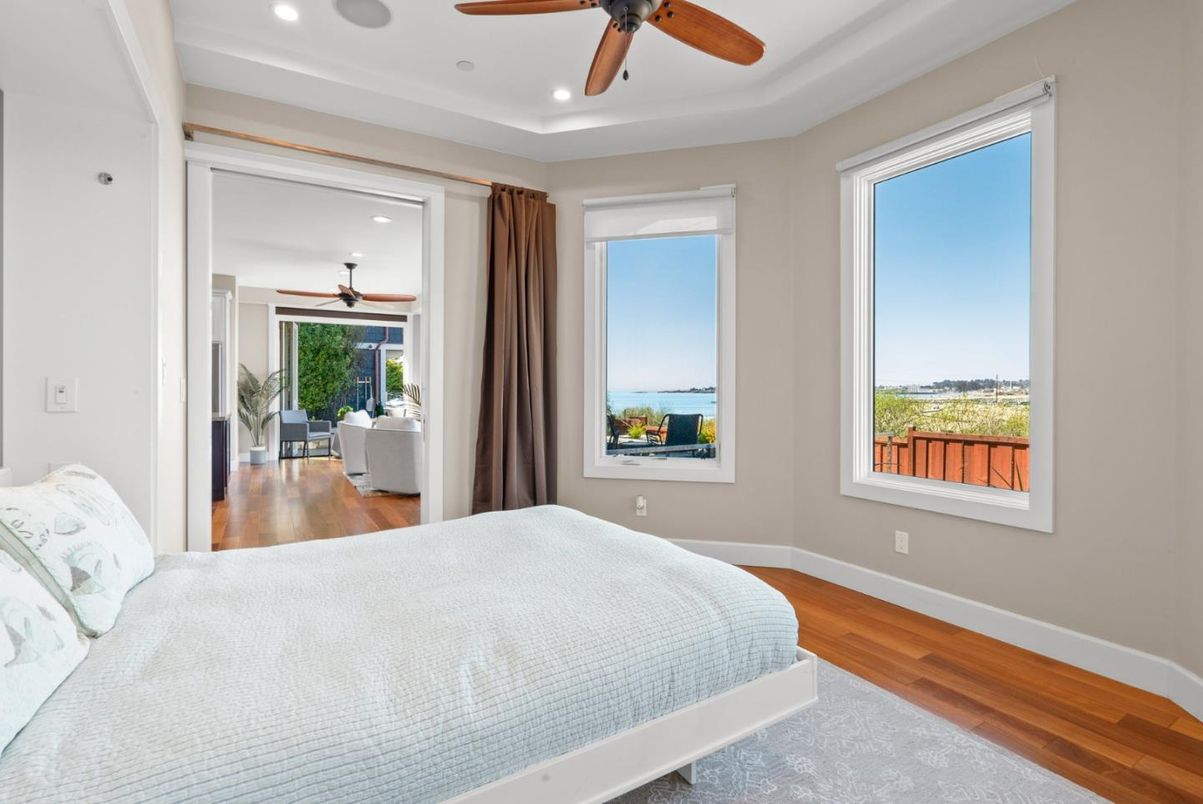 Bedroom, Interior, Recessed Lighting, Water, Wood Texture Flooring