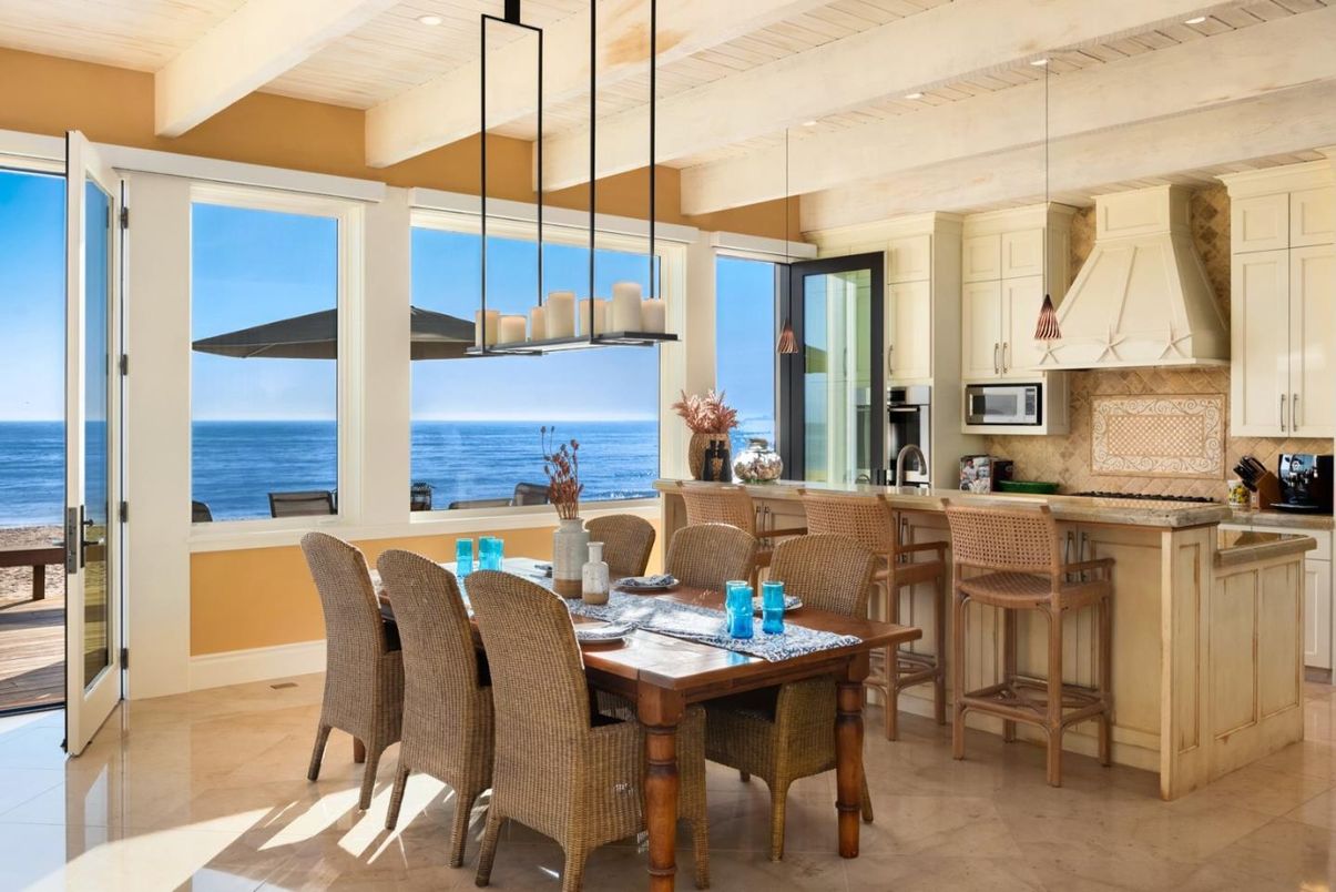 Dining room, Interior, Kitchen, Pendant Lights, Water