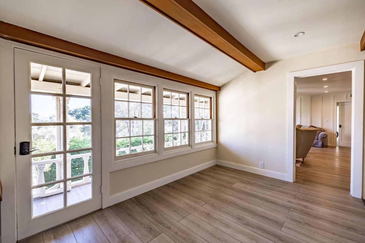 Empty room, Interior, Recessed Lighting, Wooden Beams, Wood Texture Flooring