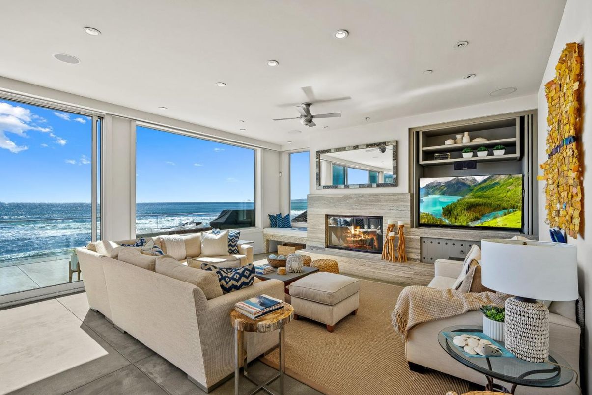 Fireplace, Interior, Living room, Recessed Lighting, Water