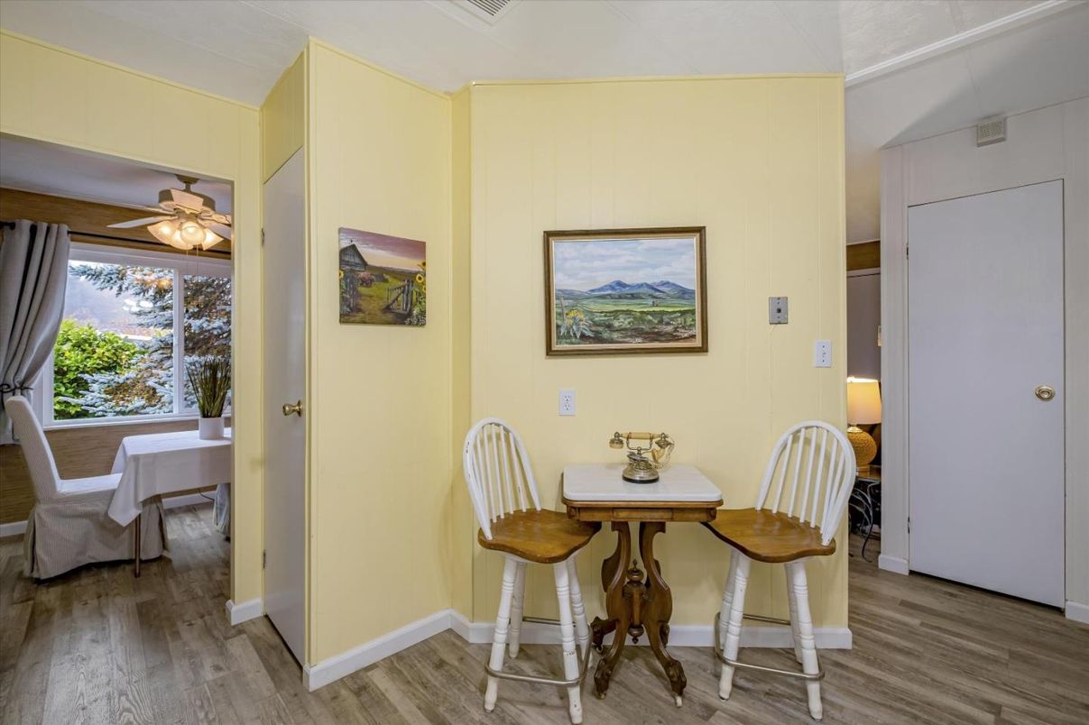 Dining room, Interior, Wood Texture Flooring