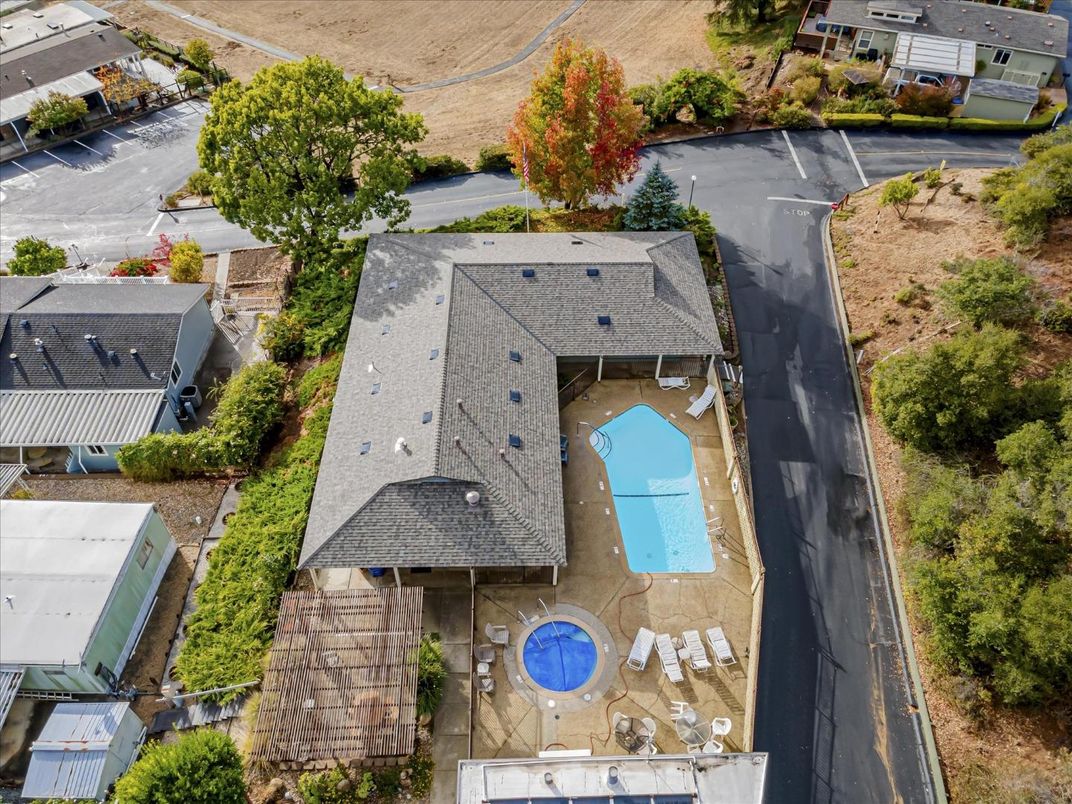 Exterior, Drone
