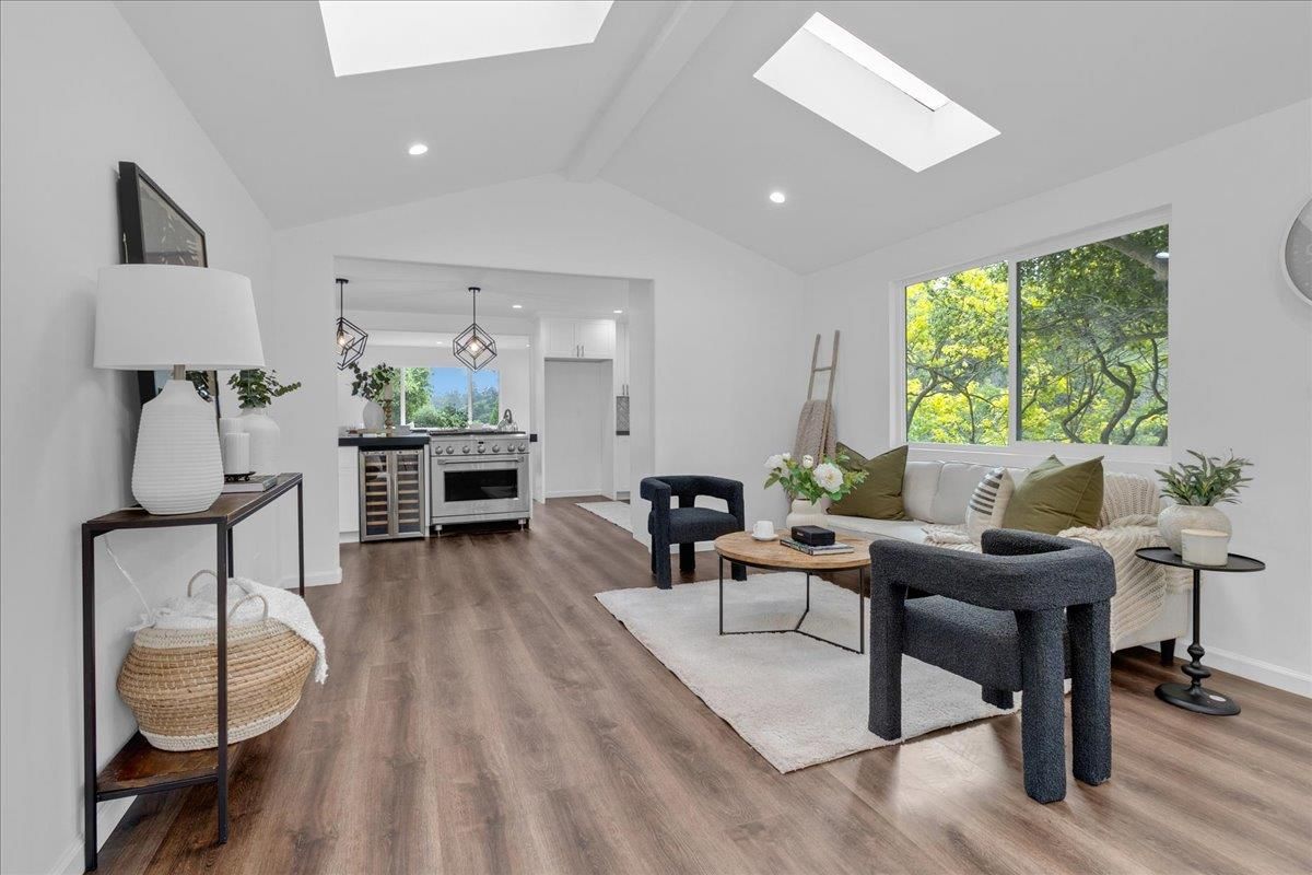 Interior, Kitchen, Living room, Pendant Lights, Recessed Lighting, Wood Texture Flooring