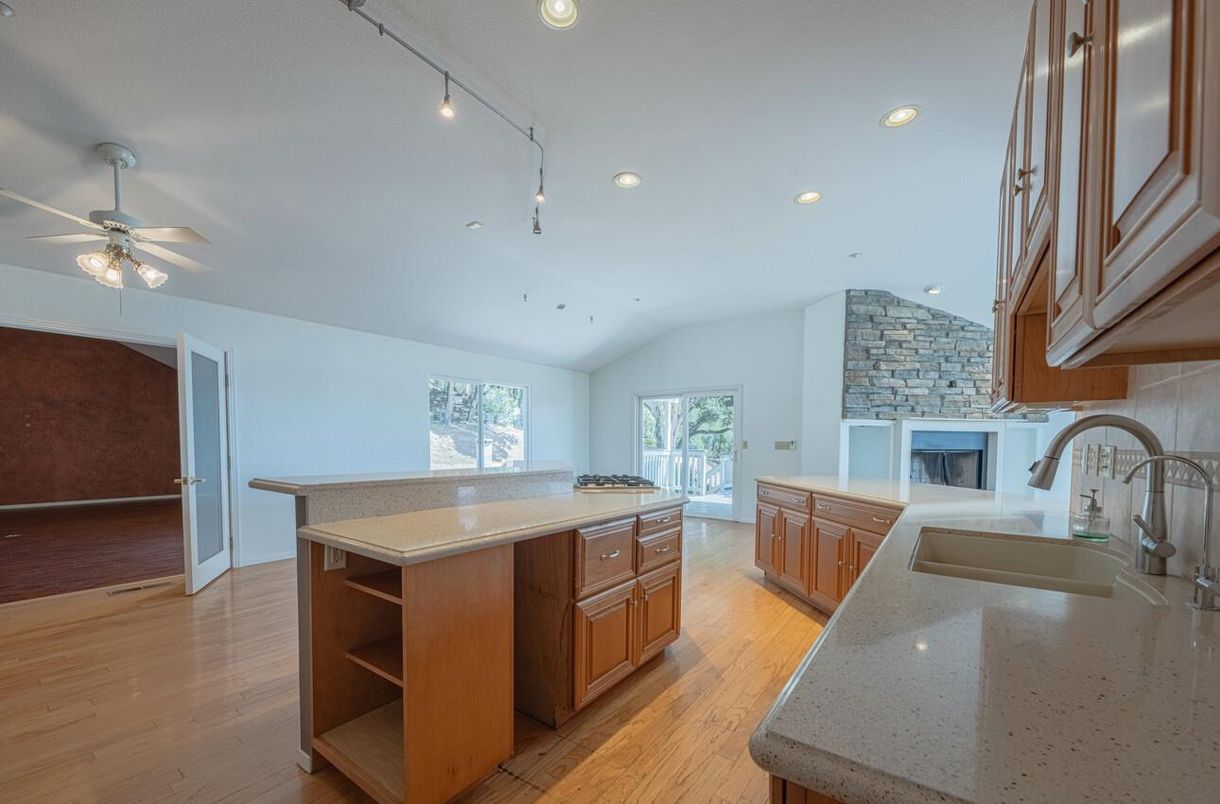 Fireplace, Interior, Kitchen, Recessed Lighting, Wood Texture Flooring