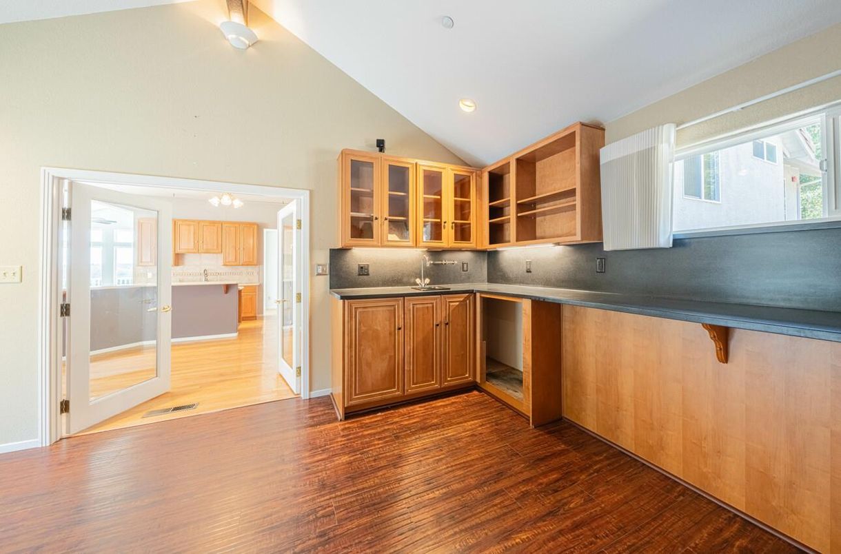 Interior, Kitchen, Recessed Lighting, Wood Texture Flooring