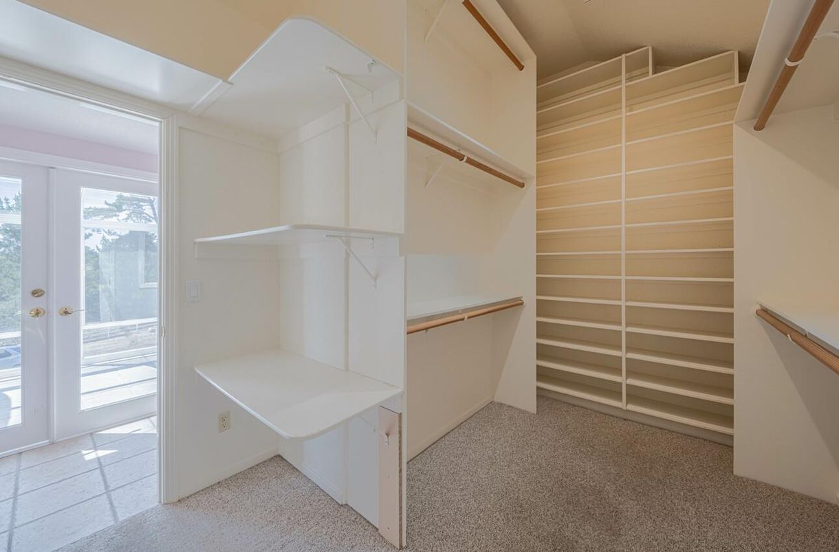 Interior, Walk-in Closets
