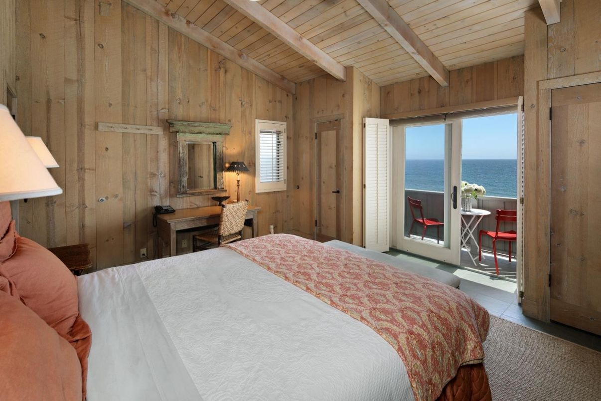 Bedroom, Interior, Water, Wooden Beams, Wooden Ceilings, Wooden Walls
