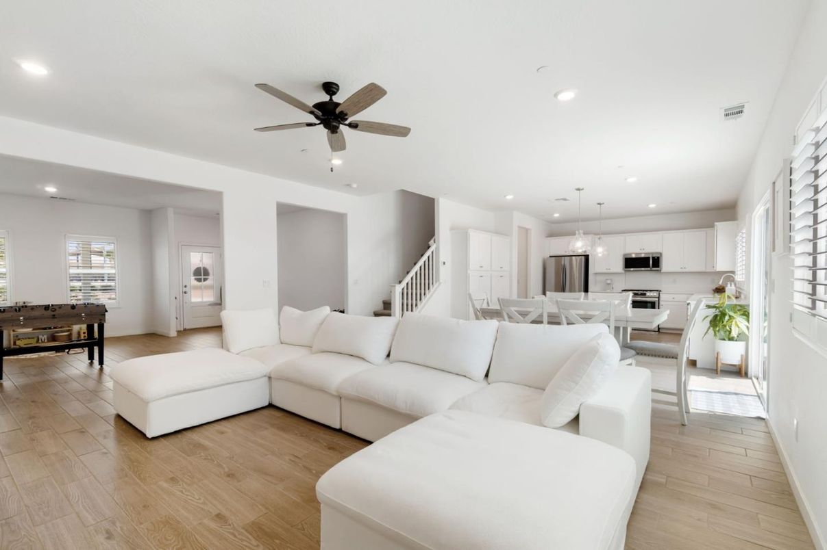 Dining room, Interior, Kitchen, Living room, Pendant Lights, Recessed Lighting, Stainless Steel Appliances, Wood Texture Flooring