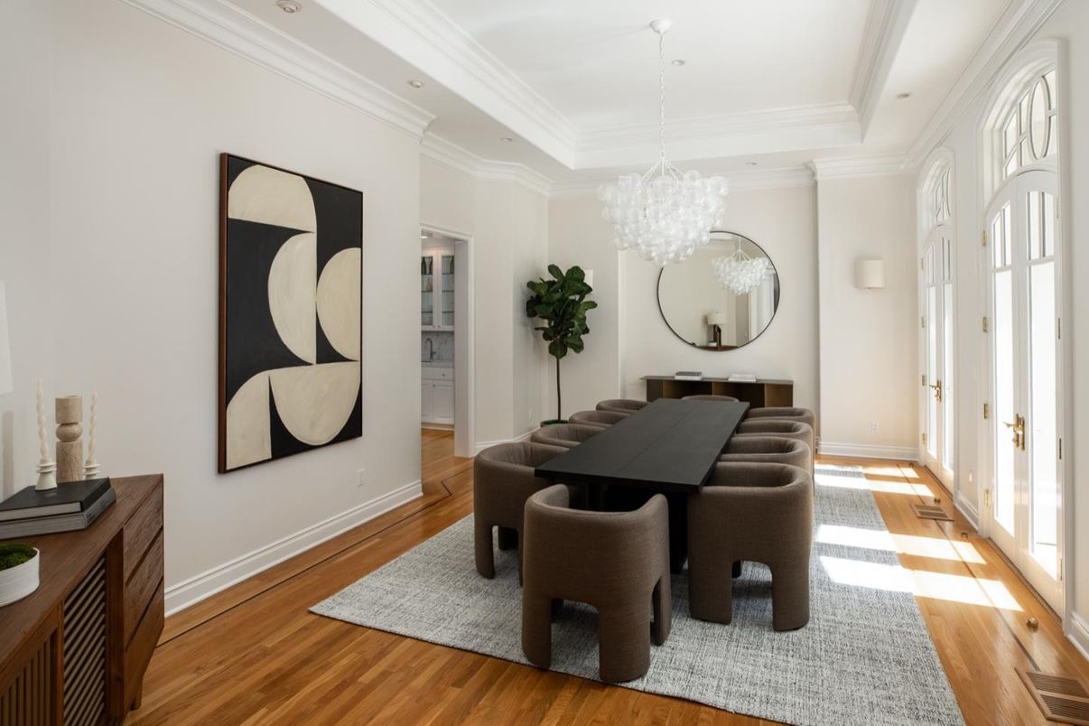Chandelier, Dining room, Interior, Recessed Lighting, Wood Texture Flooring