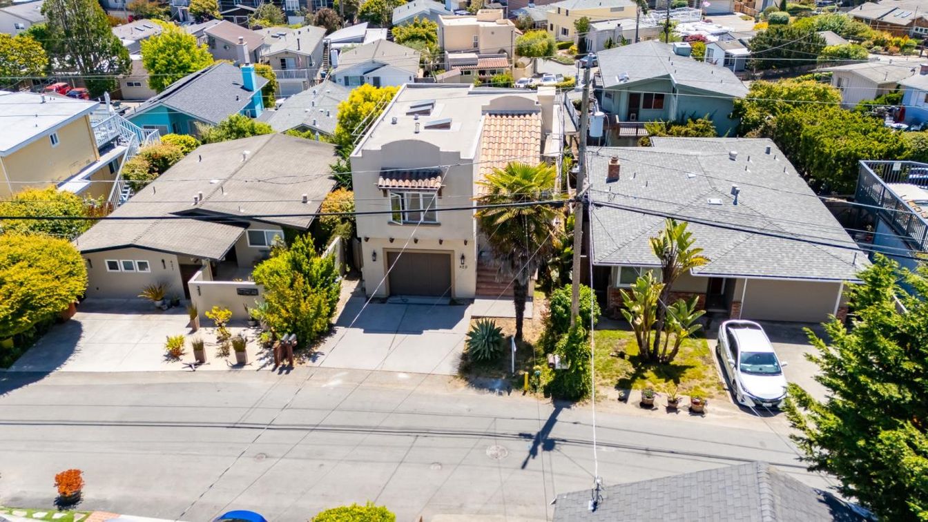 Exterior, Drone