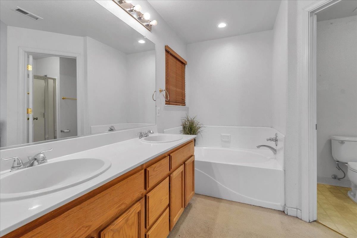 Bathroom, Dual Sink Vanities, Free Standing Baths, Interior, Recessed Lighting