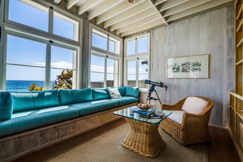 Interior, Living room, Sun Room, Water