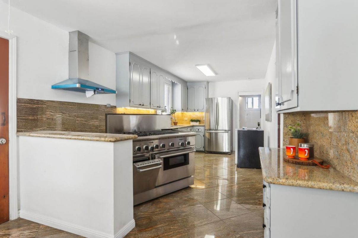 Interior, Kitchen, Stainless Steel Appliances