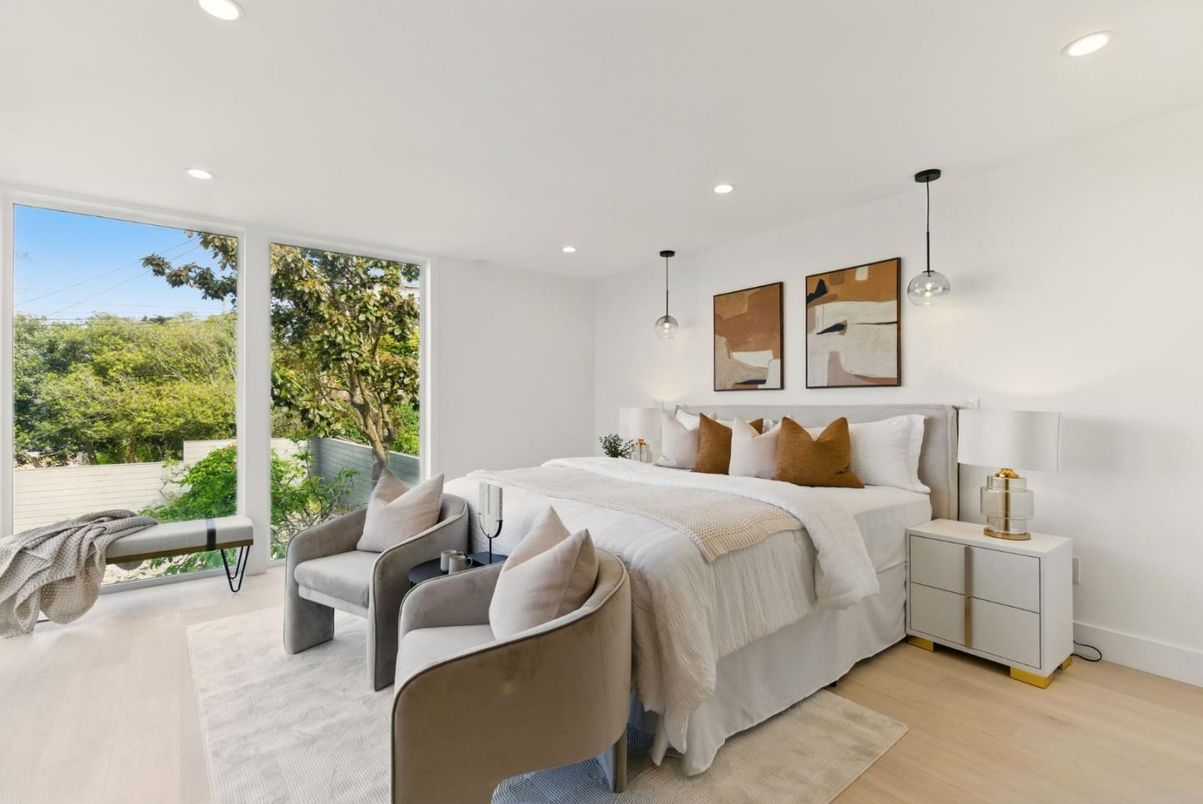 Bedroom, Interior, Pendant Lights, Recessed Lighting, Wood Texture Flooring