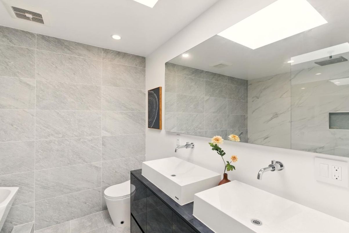 Bathroom, Interior, Marble Walls, Recessed Lighting