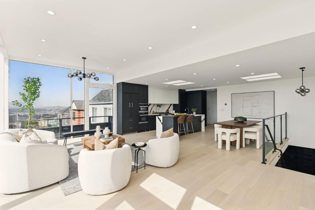 Dining room, Interior, Kitchen, Living room, Pendant Lights, Recessed Lighting, Wood Texture Flooring