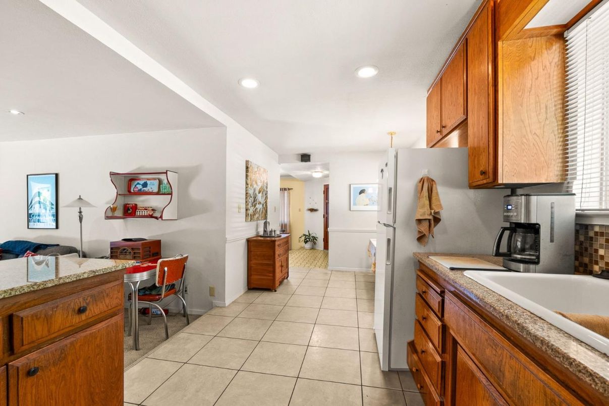Interior, Kitchen, Recessed Lighting