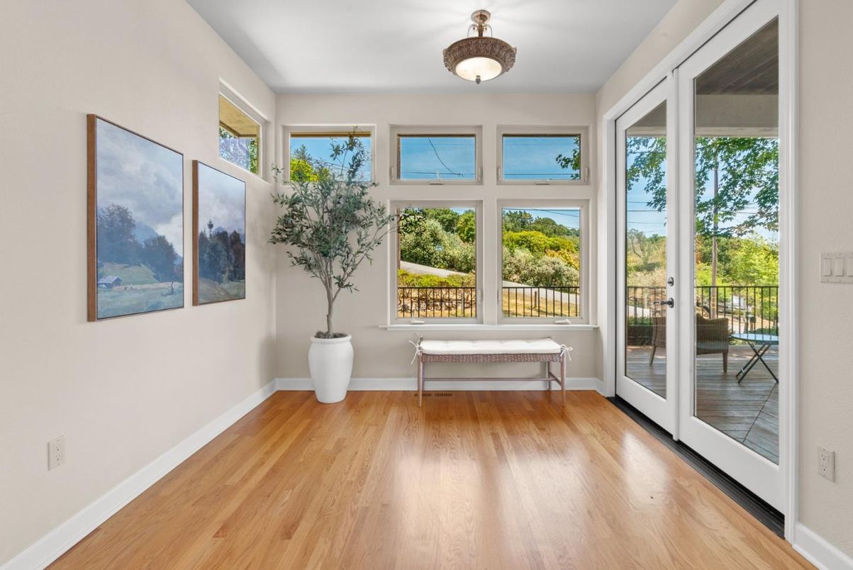 Interior, Sun Room, Wood Texture Flooring