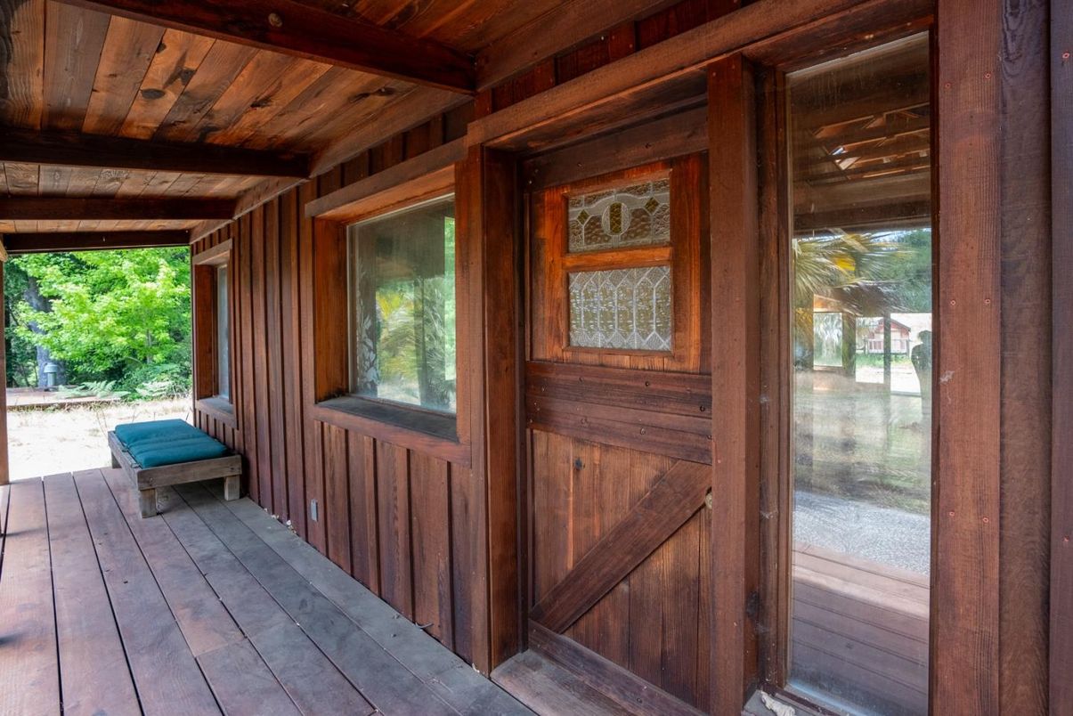 Exterior, Wood Texture Flooring