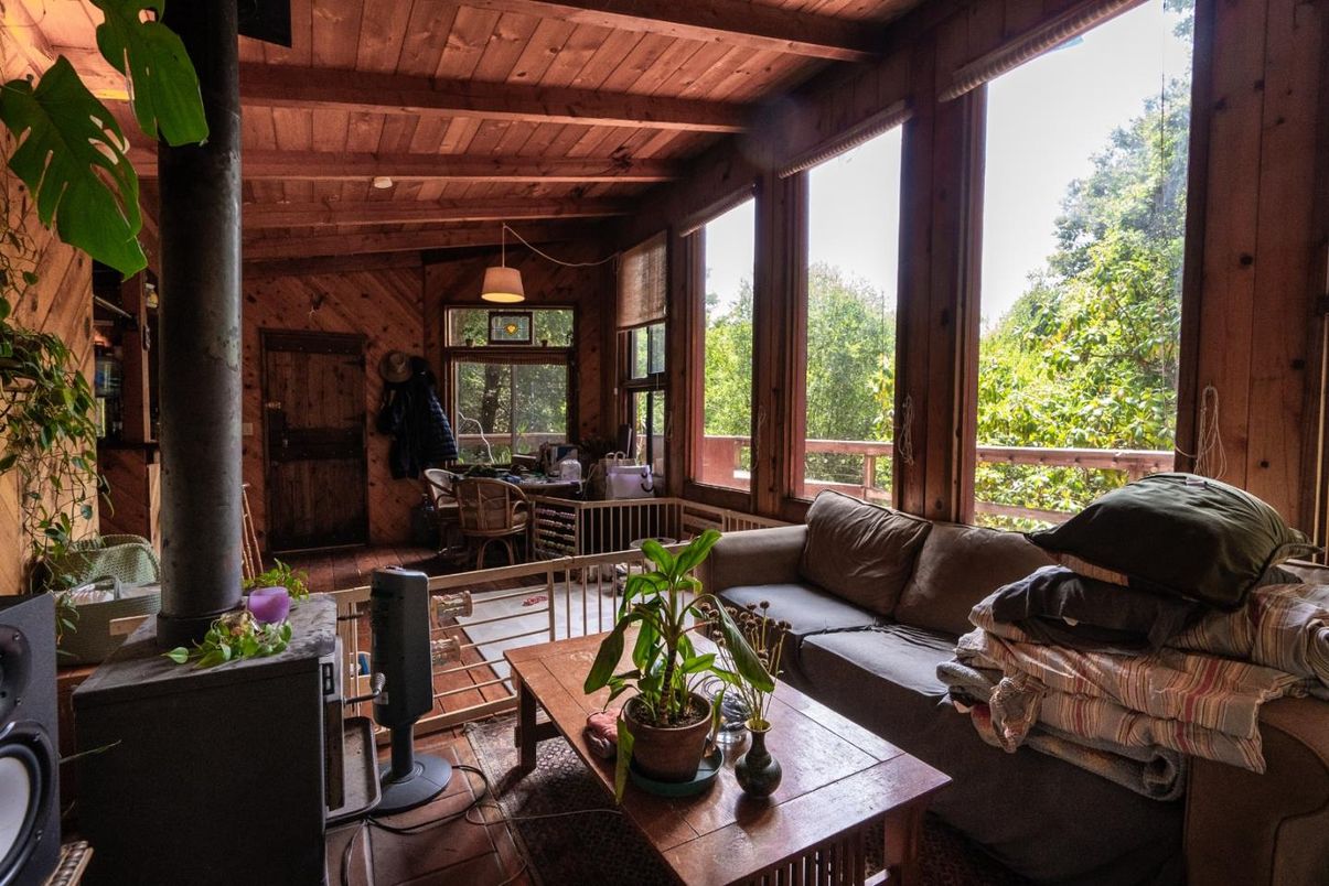 Dining room, Interior, Living room, Pendant Lights, Wooden Beams, Wooden Ceilings, Wooden Walls