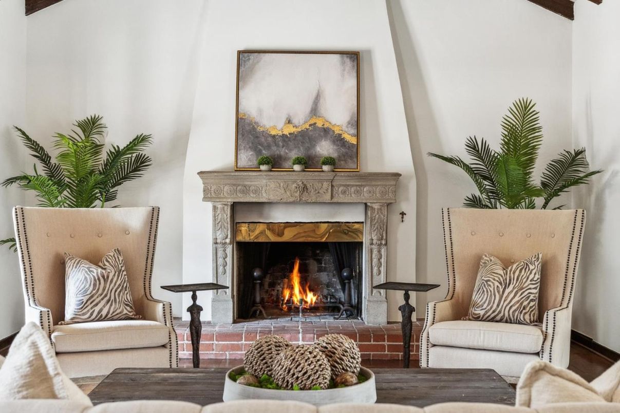 Fireplace, Interior, Living room