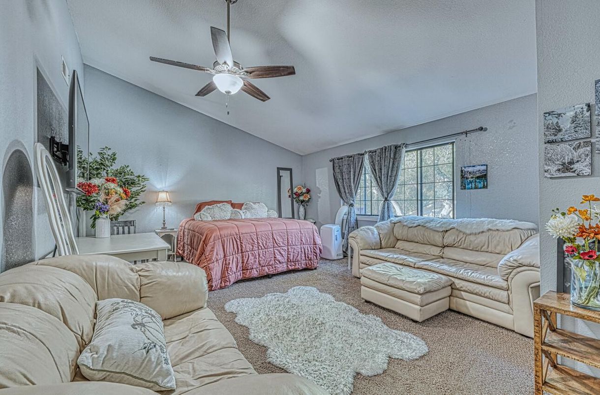 Bedroom, Interior, Living room