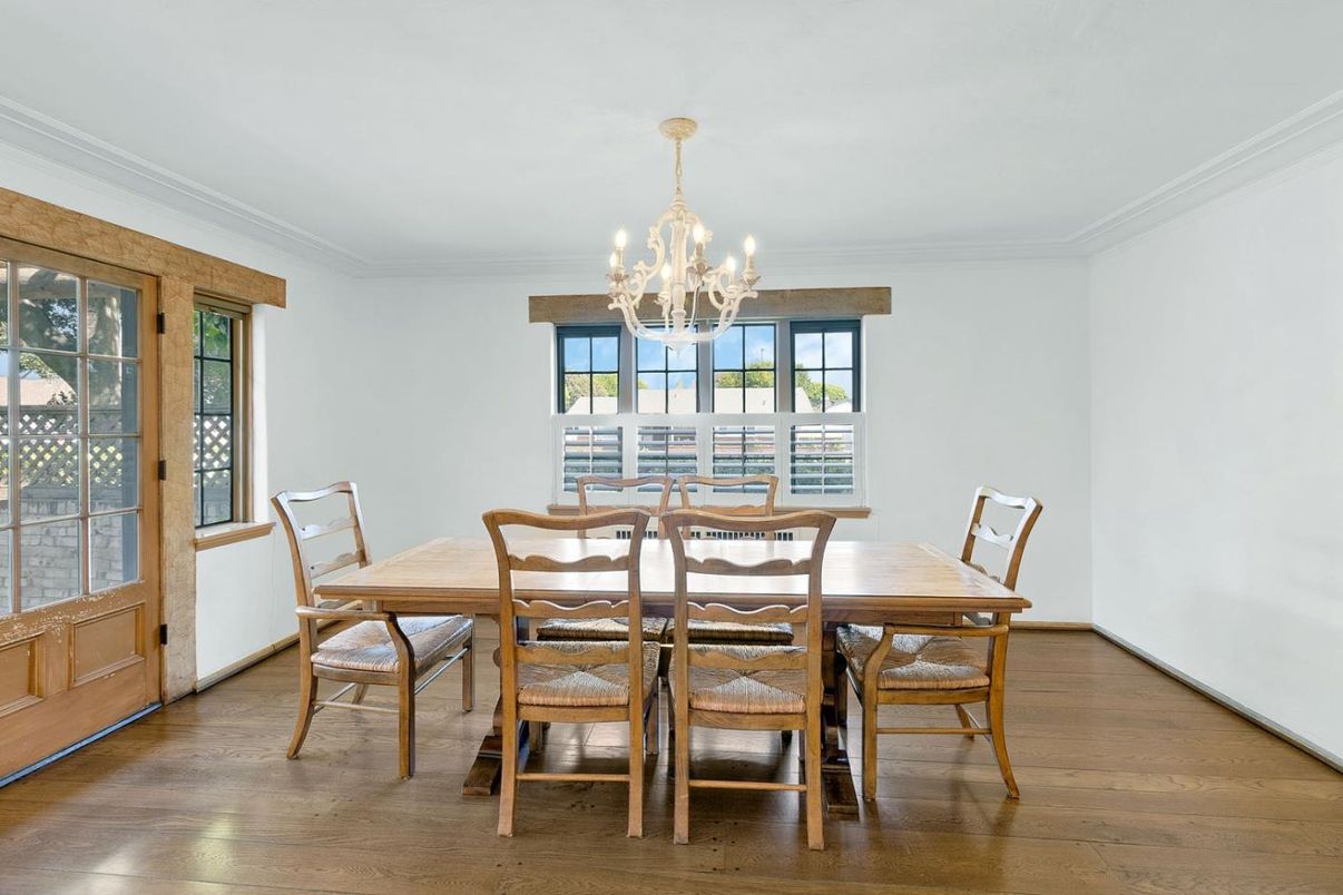 Chandelier, Dining room, Interior, Wood Texture Flooring