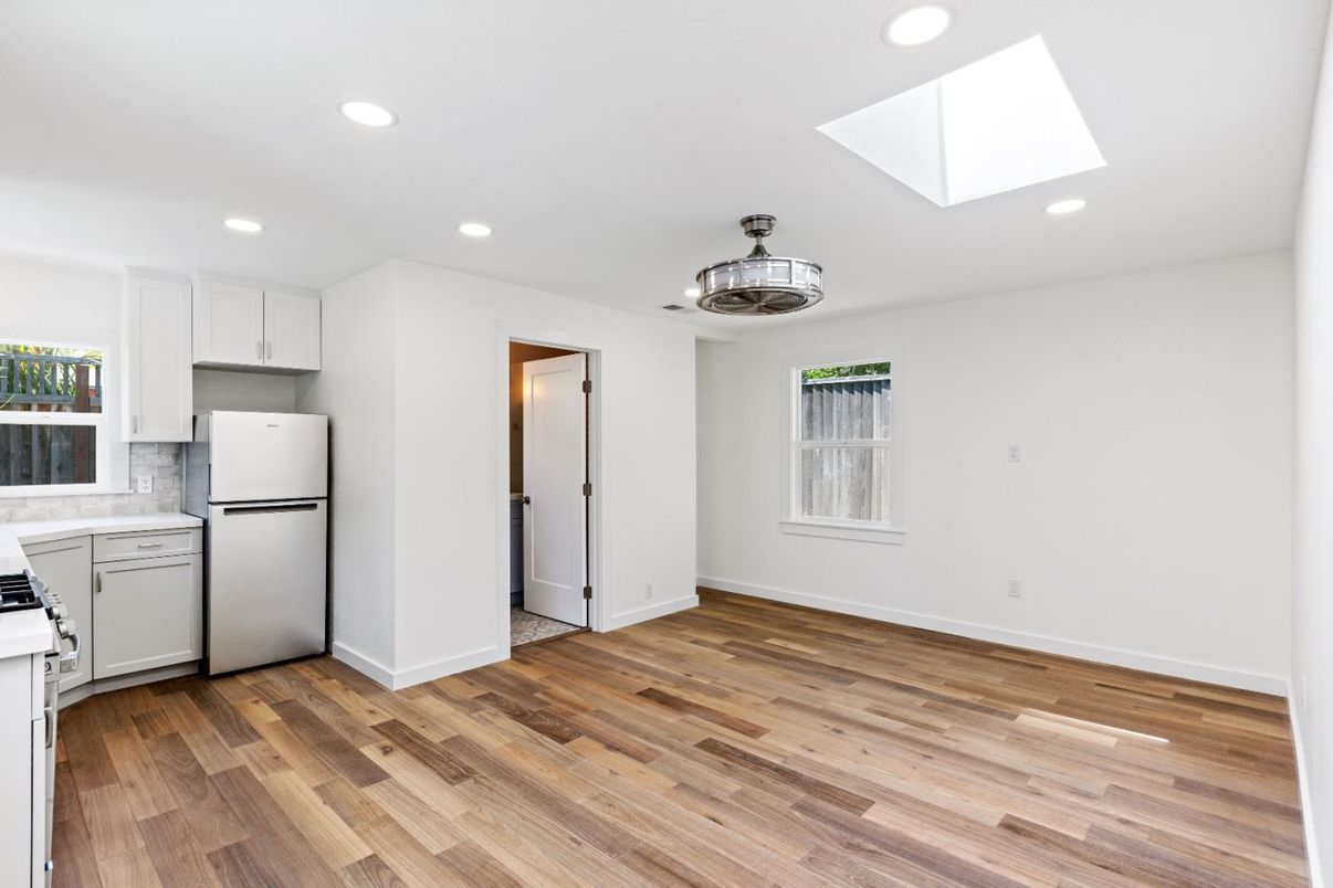 Interior, Kitchen, Recessed Lighting, Wood Texture Flooring