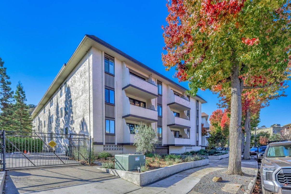 Exterior, Facade, Condo Building