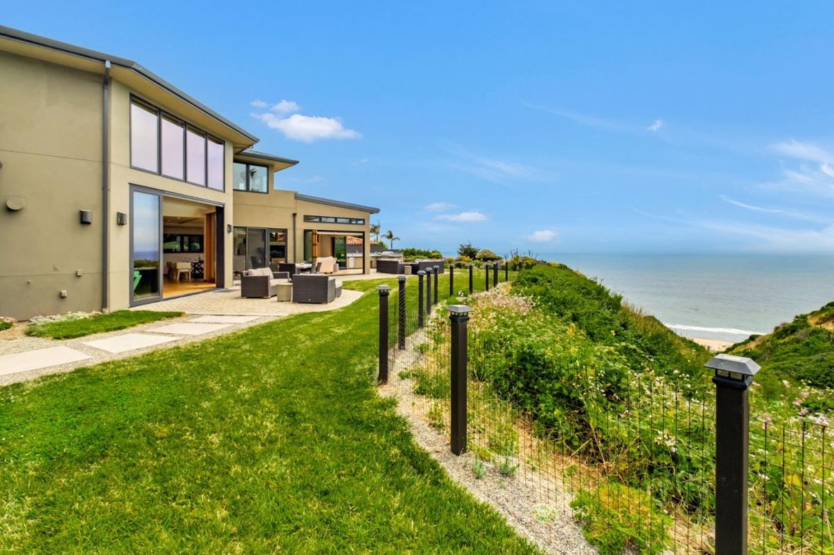 Backyard, Exterior, Water