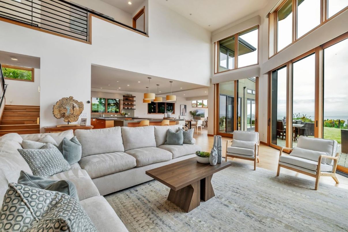 Interior, Kitchen, Living room, Pendant Lights, Recessed Lighting, Water