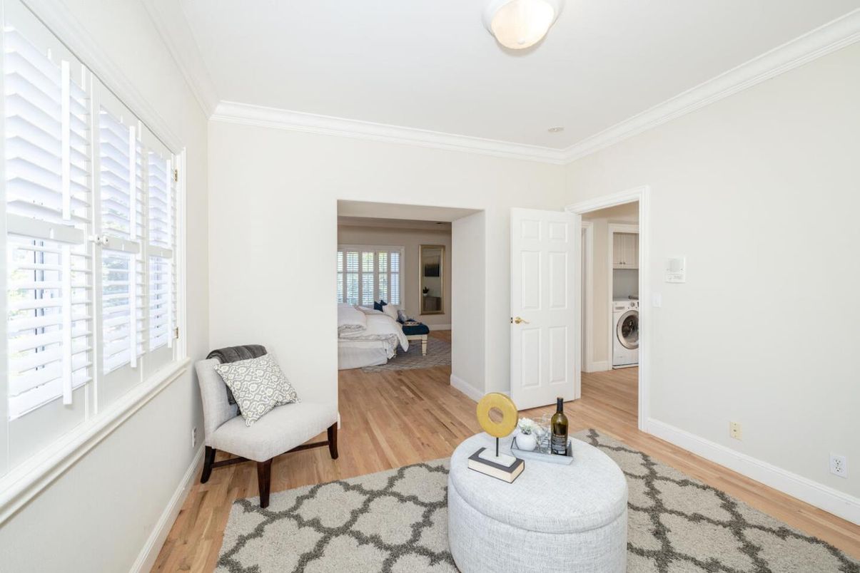 Interior, Living room, Washer, Wood Texture Flooring