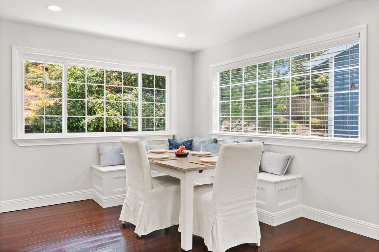 Dining room, Interior, Recessed Lighting, Wood Texture Flooring