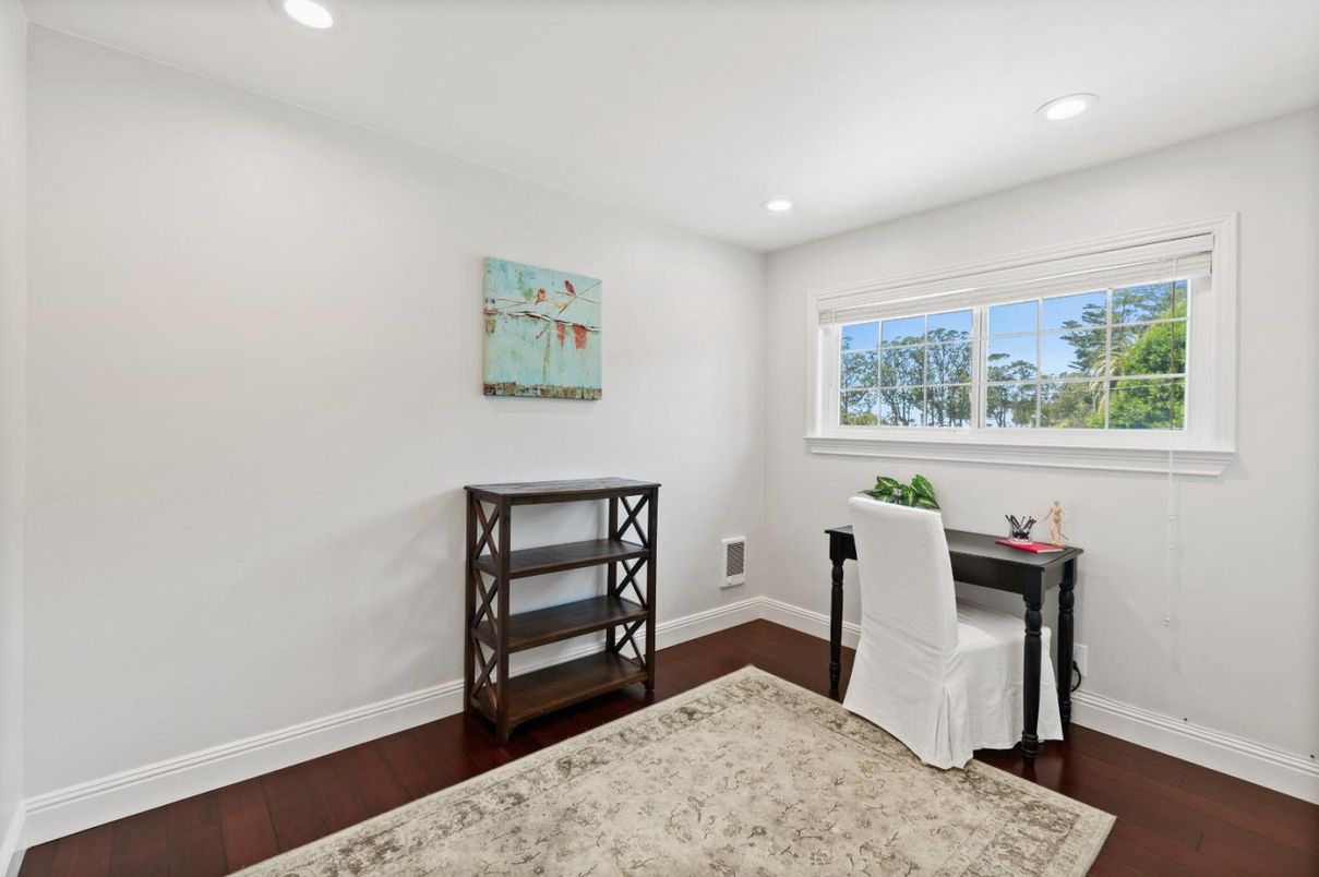 Home Office, Interior, Recessed Lighting, Wood Texture Flooring