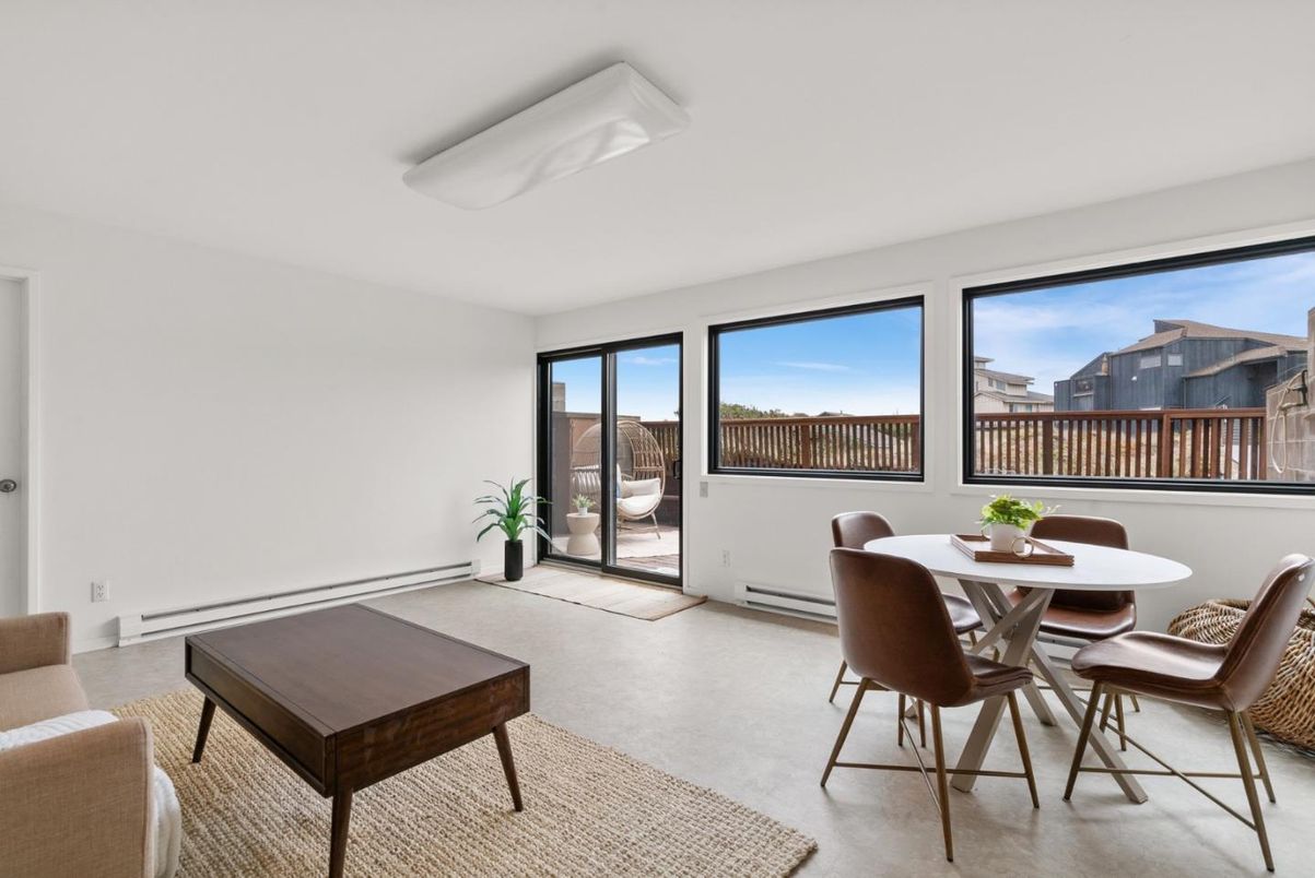 Dining room, Interior