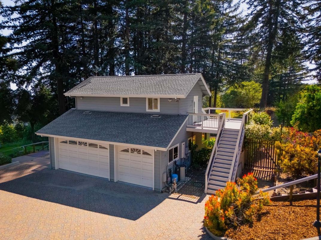 Detached Garage, Exterior