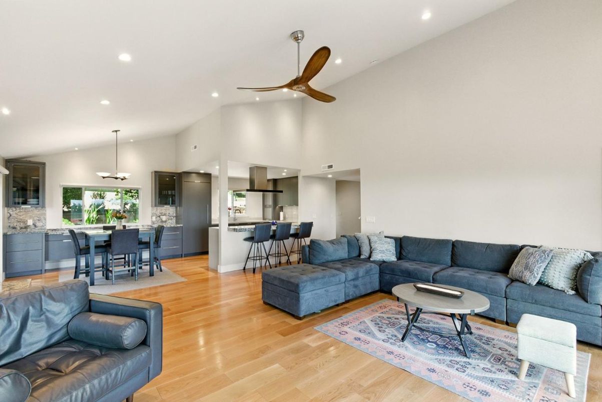 Dining room, Interior, Kitchen, Living room, Pendant Lights, Recessed Lighting, Wood Texture Flooring
