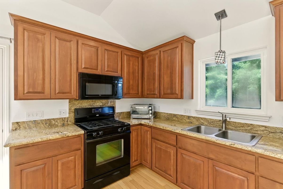 Interior, Kitchen, Pendant Lights, Wood Texture Flooring