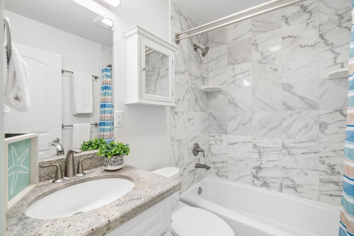 Bathroom, Interior, Marble Walls