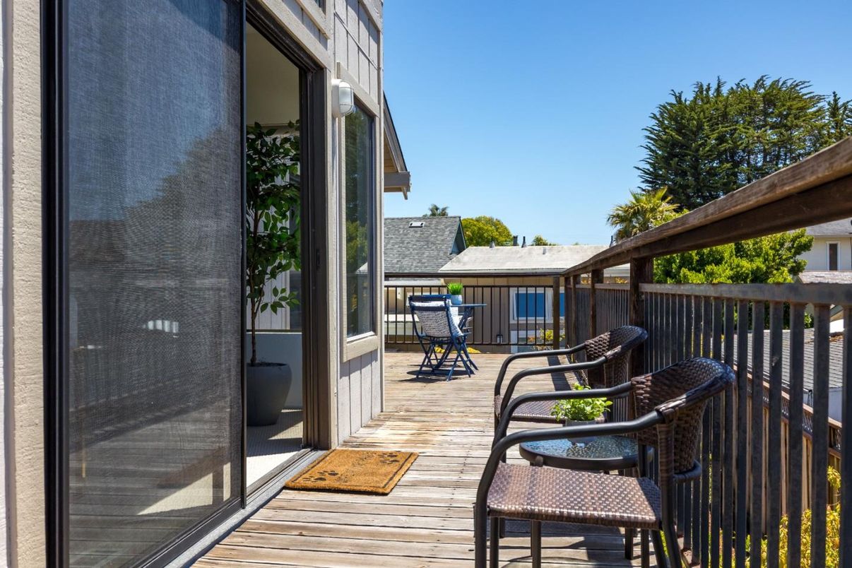 Exterior, Wood Texture Flooring